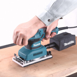 PONCEUSE VIBRANTE BO3710 190W MAKITA